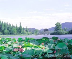 The charming sight of the West Lake