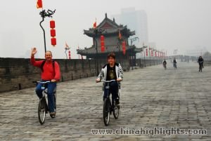 Cycling around the ancient City Wall