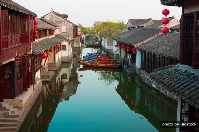 Suzhou and Tongli Water Town Day Tour from Shanghai