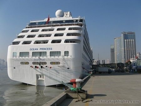 Shanghai Baoyang Cruise Terminal Pickup and Transfer to Hotel